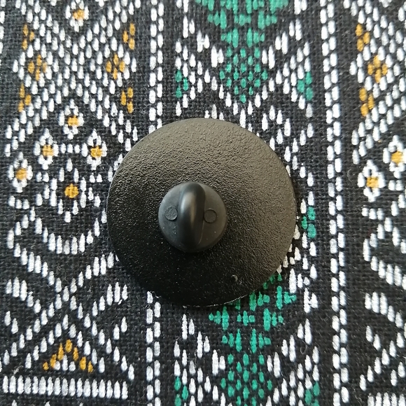 📍2/20$ Basic Witch Enamel Pin NWOT - Picture 4 of 6